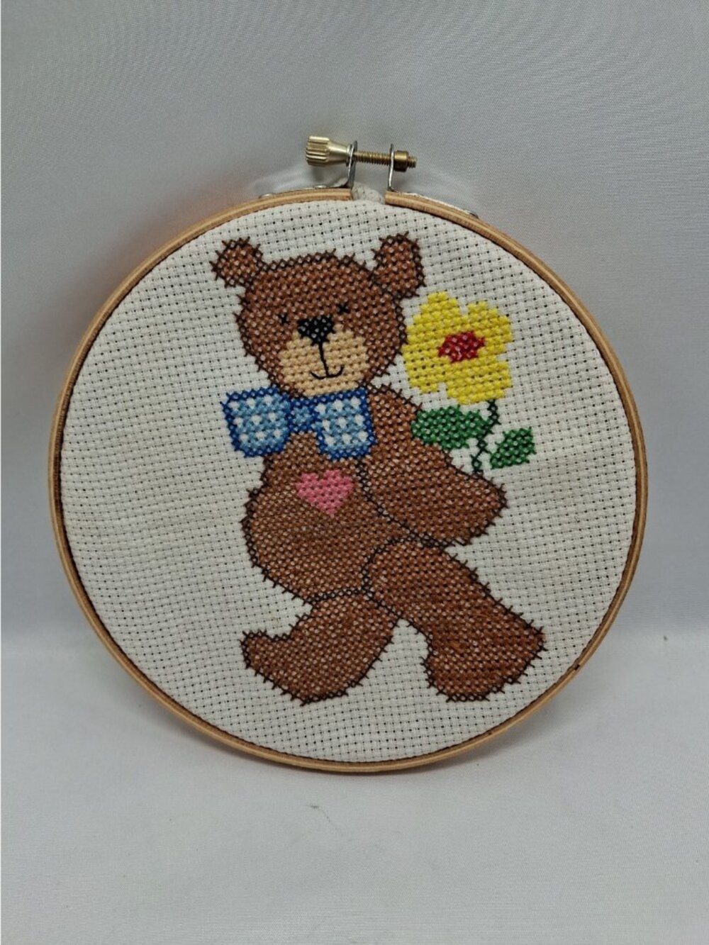 Vtg Teddy Bear Cross stitch Wall hanging with Hoop - Holding Flower